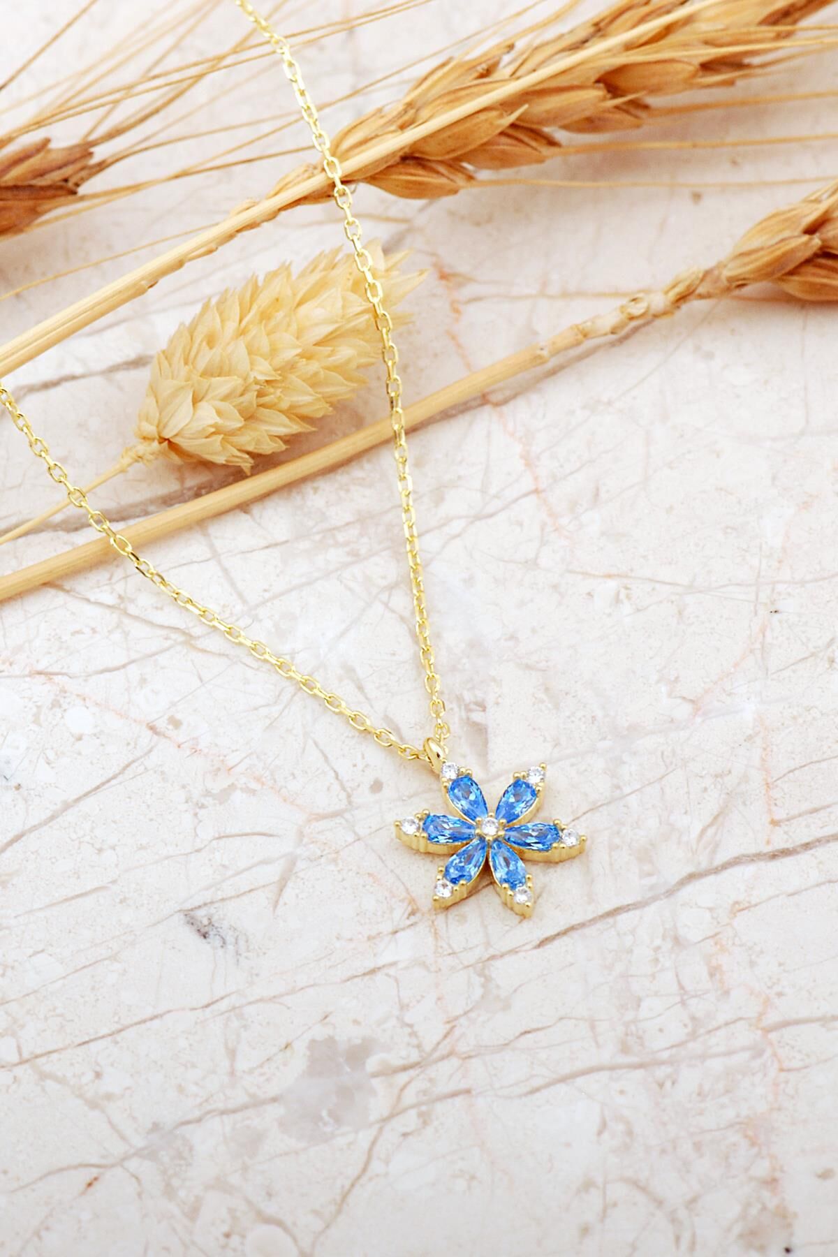 Mavi Taşlı Lotus Çiçeği Altın Kaplama Gümüş Kolye 8093