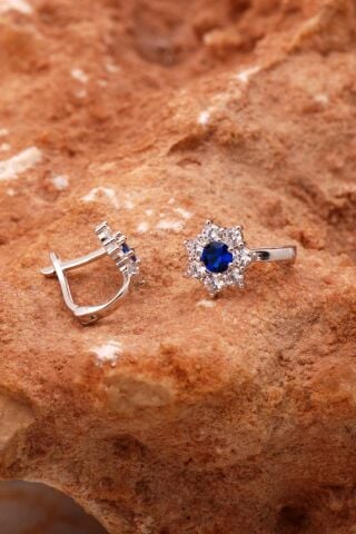 Safir Taşlı Çiçek Gümüş Çocuk Küpe 6151