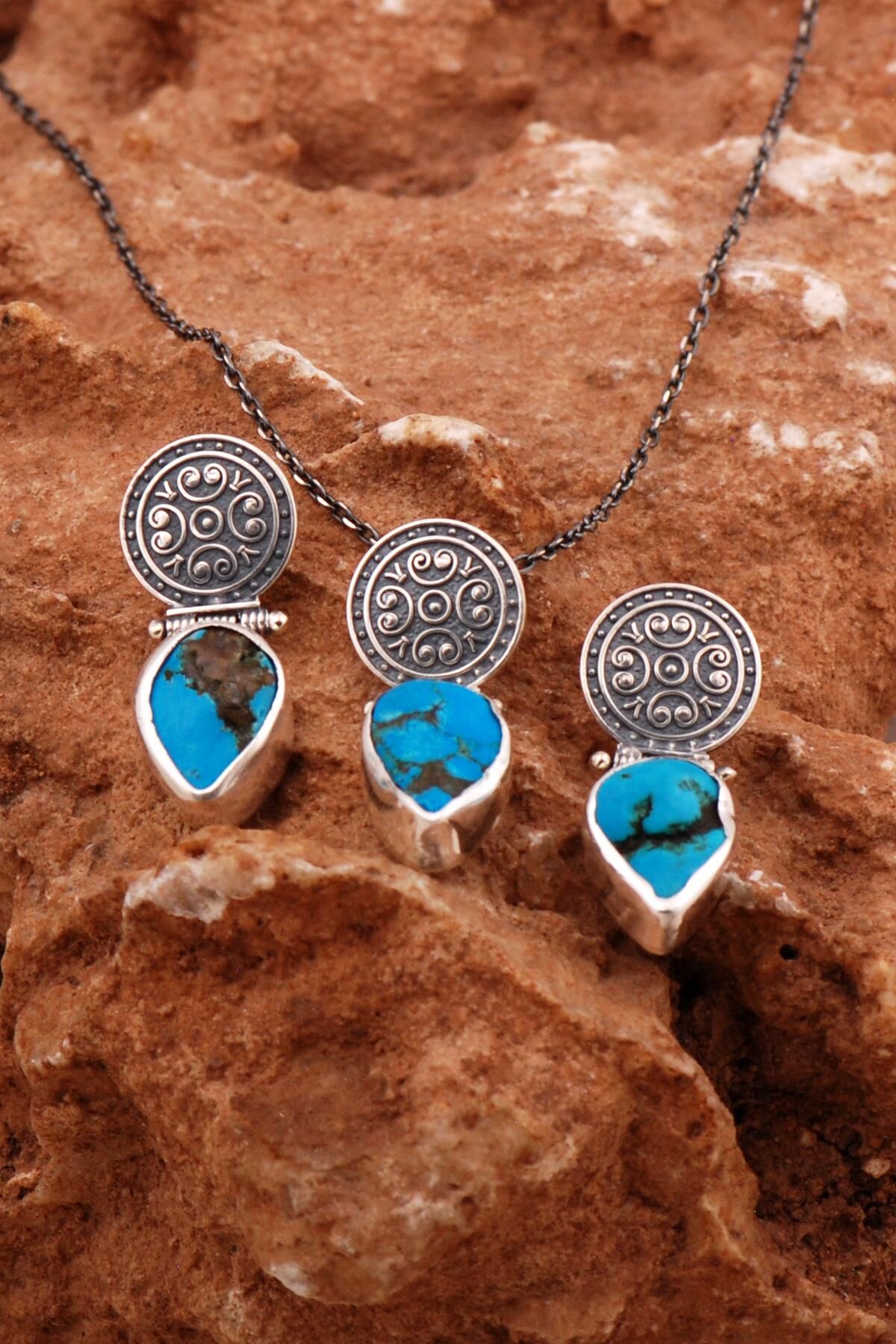 Turkuaz Taşlı Elişi Tasarım Gümüş Set 2205