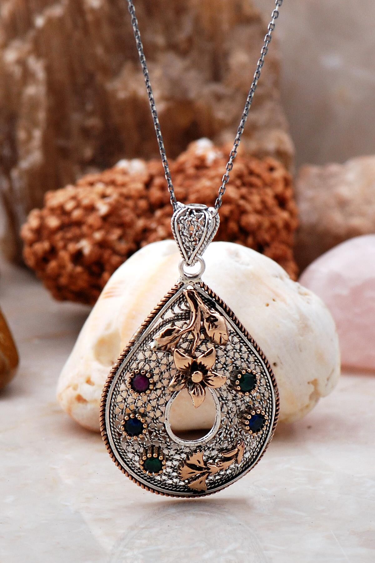 Telkari İşlemeli Karanfil Tasarım Gümüş Kolye 3908