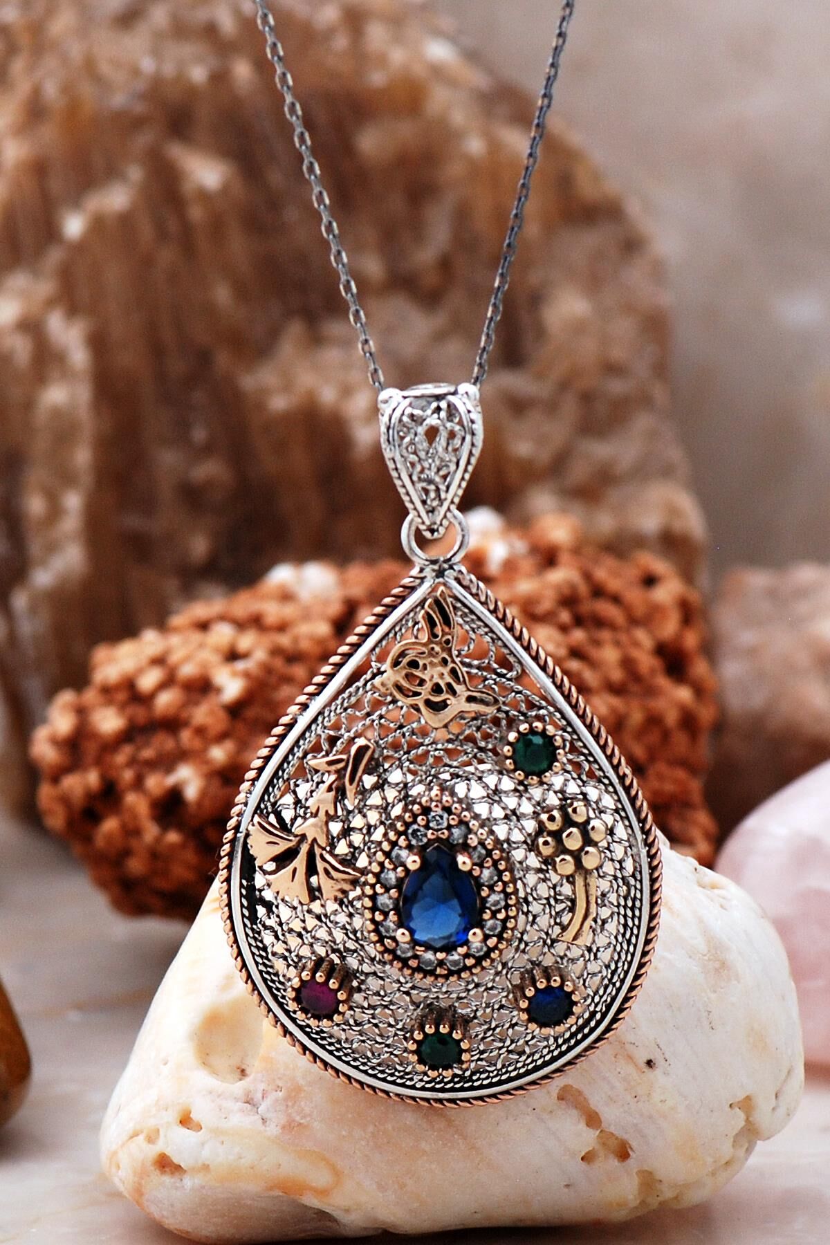 Telkari İşlemeli Safir Taşlı Tasarım Kolye 3910