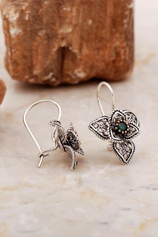 Zümrüt Taşlı Telkari Açelya Çiçeği Gümüş Küpe 6990