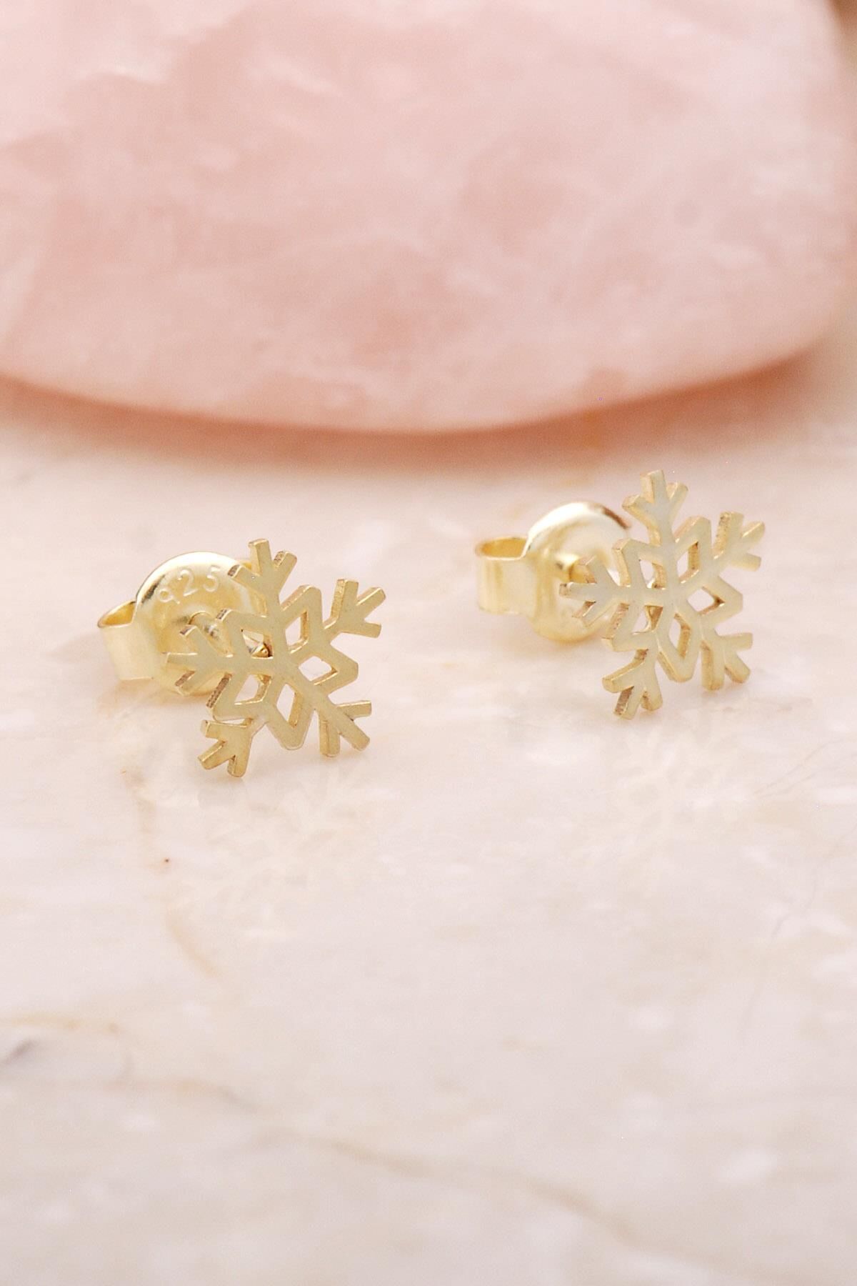 Kar Tanesi Altın Yaldızlı Mini Gümüş Küpe 5407