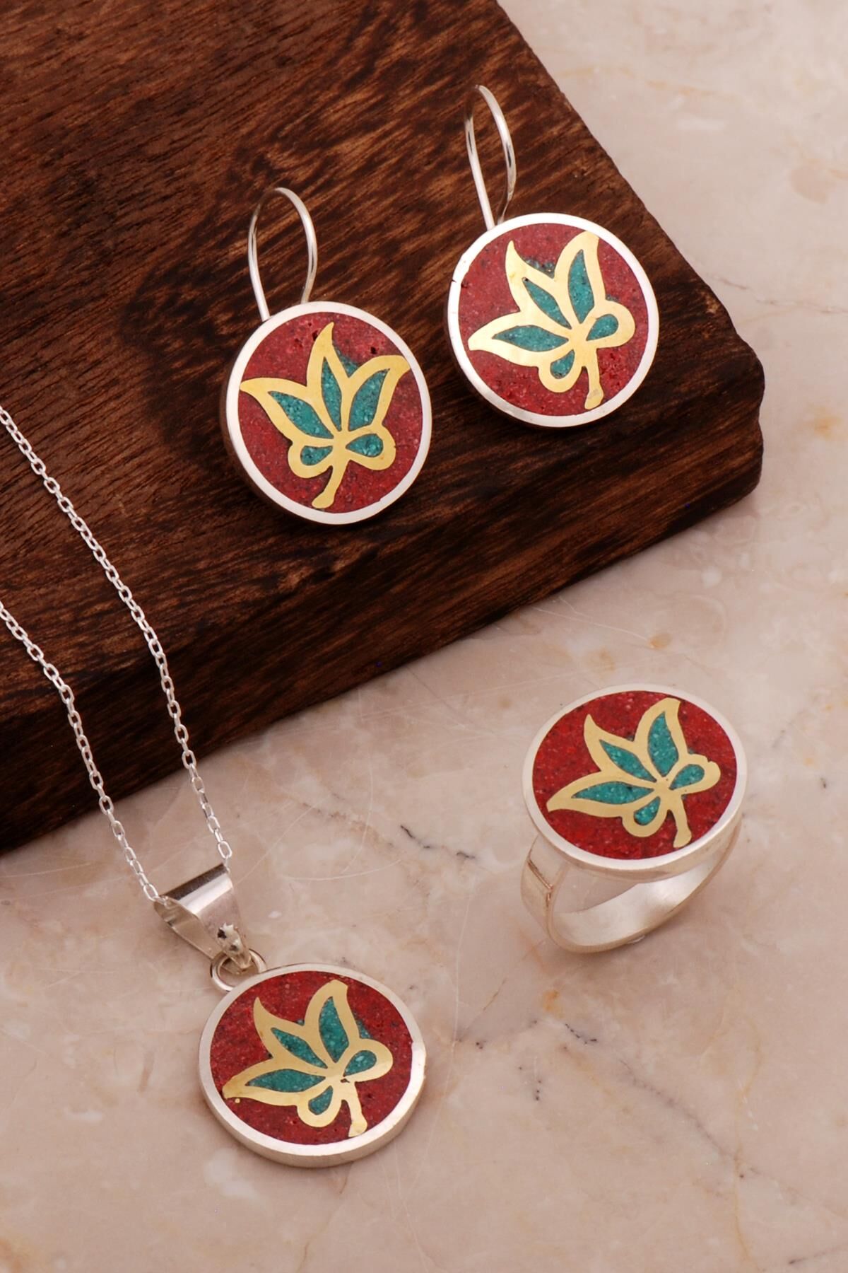 Yaprak Mozaik İşlemeli Renkli Gümüş Set 2691