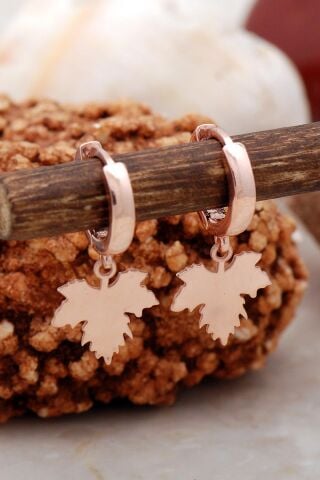 Çınar Yaprağı Rose Gümüş Küpe 5418