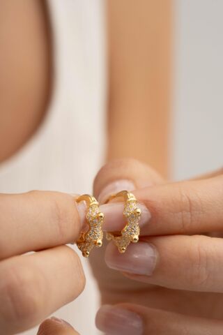 Taç Tasarım Altın Kaplama Gümüş Halka Küpe 7023