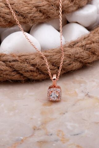 Elmas Montürlü Rose Gümüş Kolye 7825