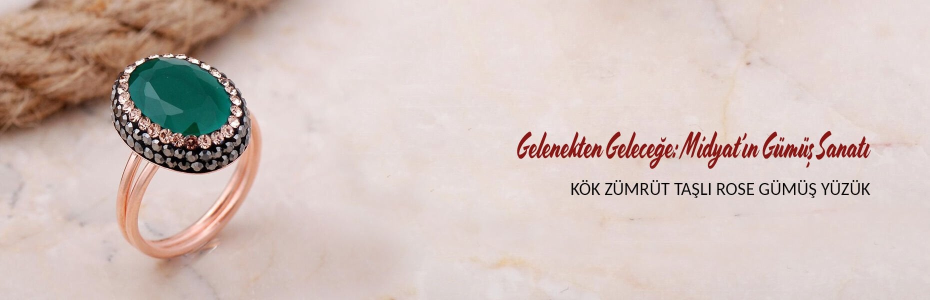 Kök Zümrüt Taşlı Rose Gümüş Yüzük